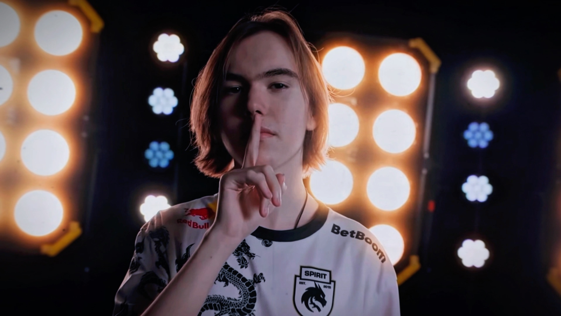 【赛后战报】小老虎上场无力回天，EDG横扫FPX拿下首胜