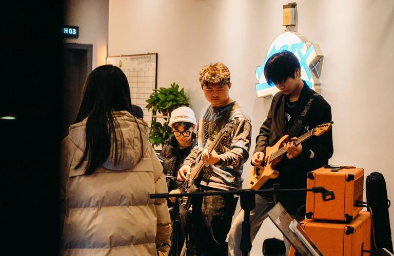 LNG 3-2 WBG：鏖战五局LNG双C拉满挺进四强