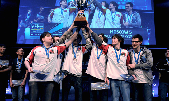 万众归来！Bin Kuisanti 太激动了！ CRISP 和 Poby 的精彩操作帮助 Top Esports 逆转 Bilibili Gaming 。