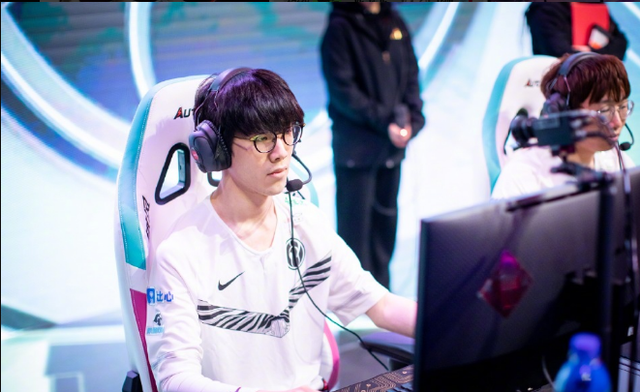 FaZe 和 Passion UA 在 StarLadder 布达佩斯 Major 2025 第二阶段的第二轮比赛中取得胜利